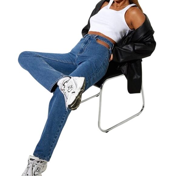 Motel Rocks Cut Out Straight Legs Jeans Medium Wash Women’s size small - Picture 1 of 8